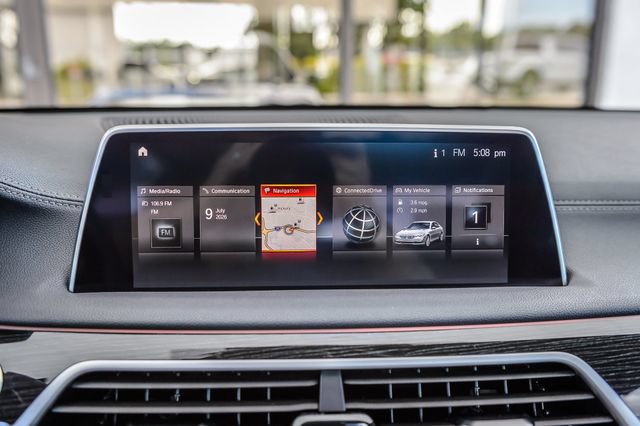 Used 2019 BMW 740i w/ M Sport Package RWD image 21