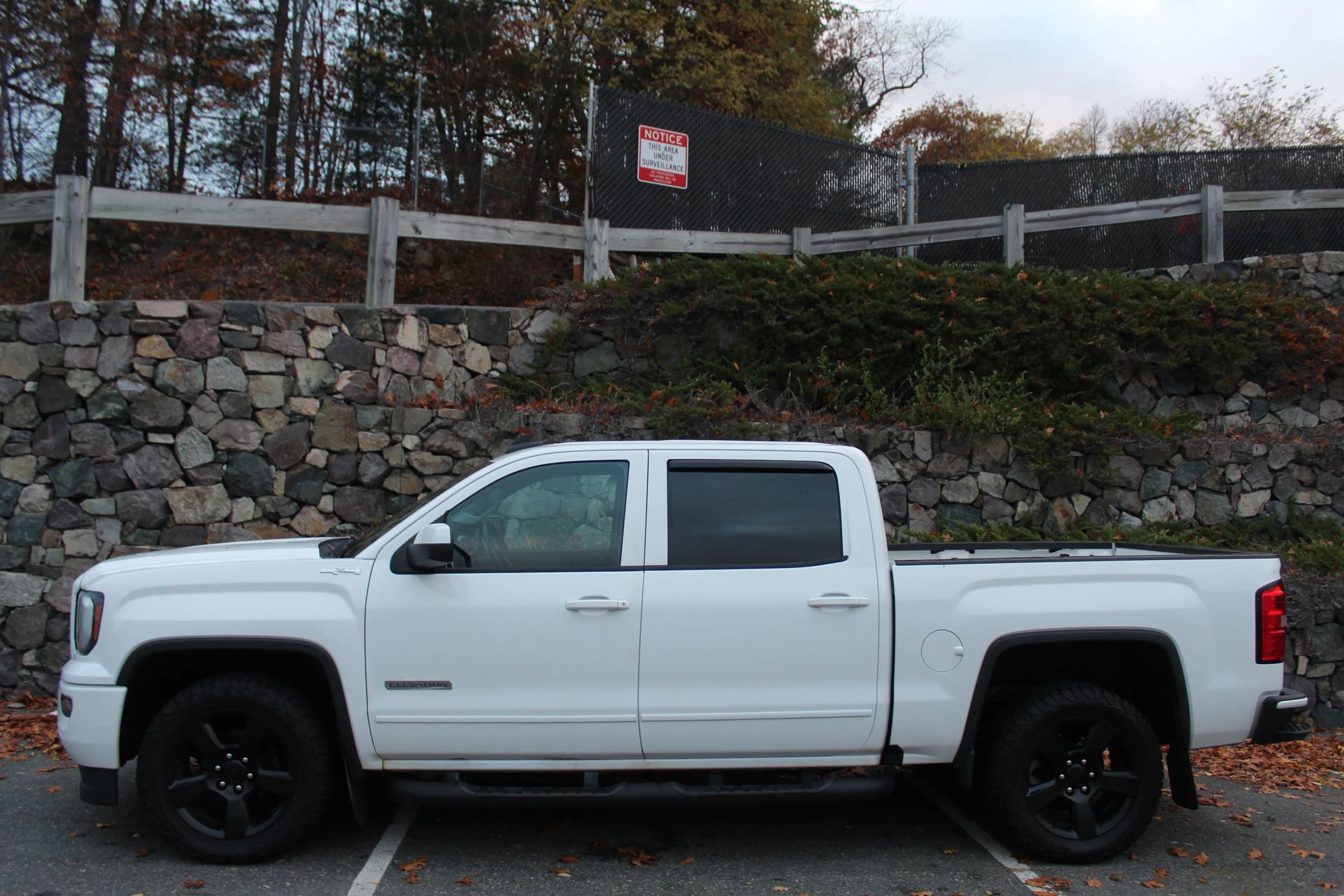 Used 2017 GMC Sierra 1500 SLE w/ SLE Value Package image 6