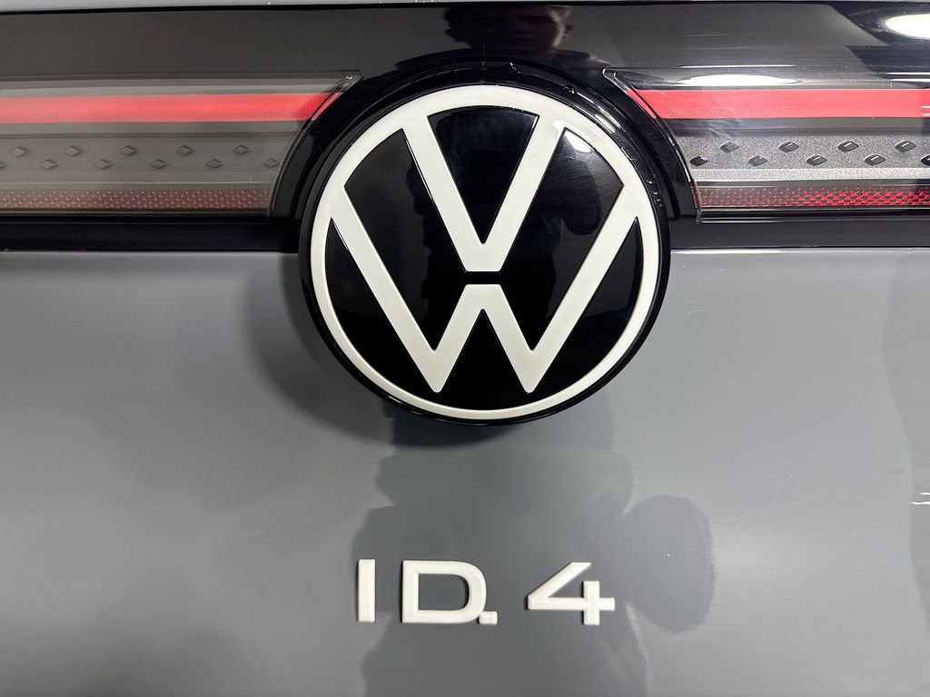 New 2025 Volkswagen ID.4 Pro image 24