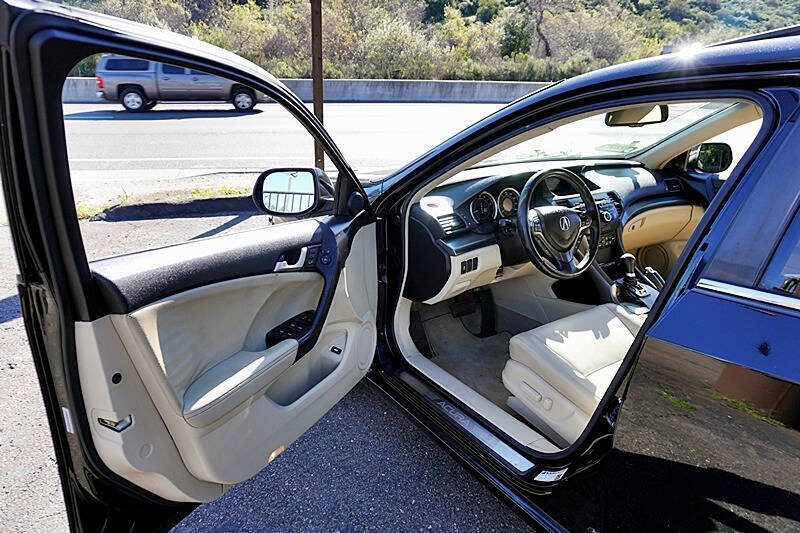 Used 2013 Acura TSX Sedan image 30