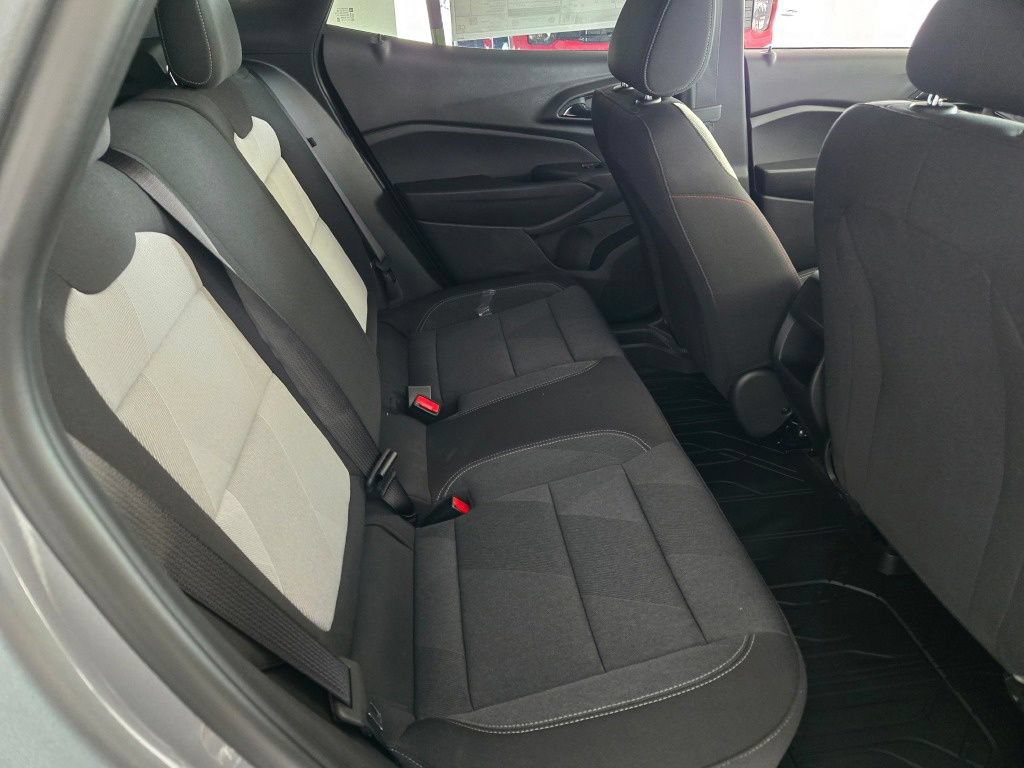New 2026 Chevrolet Trax RS w/ Driver Confidence Package FWD image 9