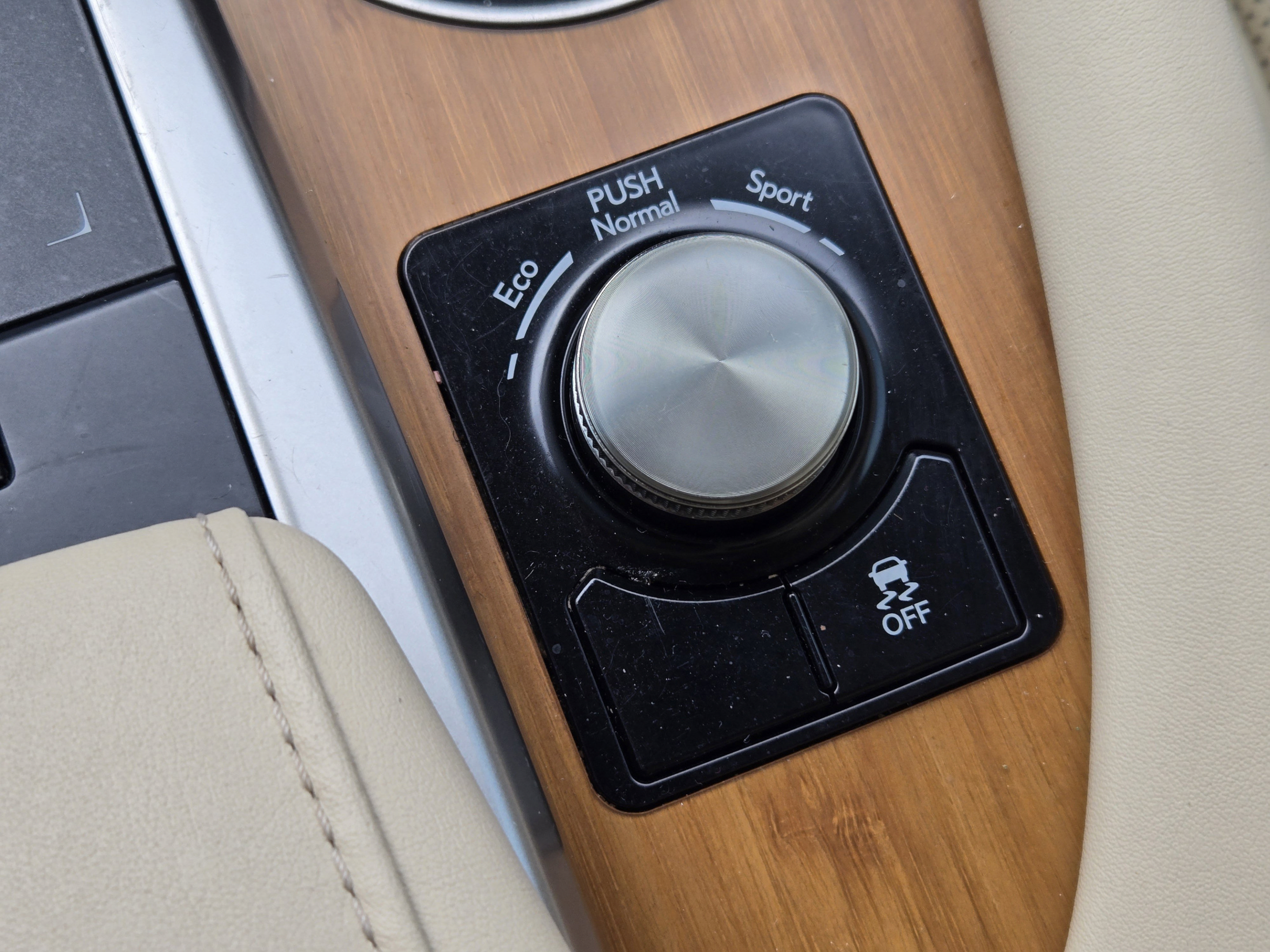 Certified 2022 Lexus RX 350 FWD w/ Premium Package image 18