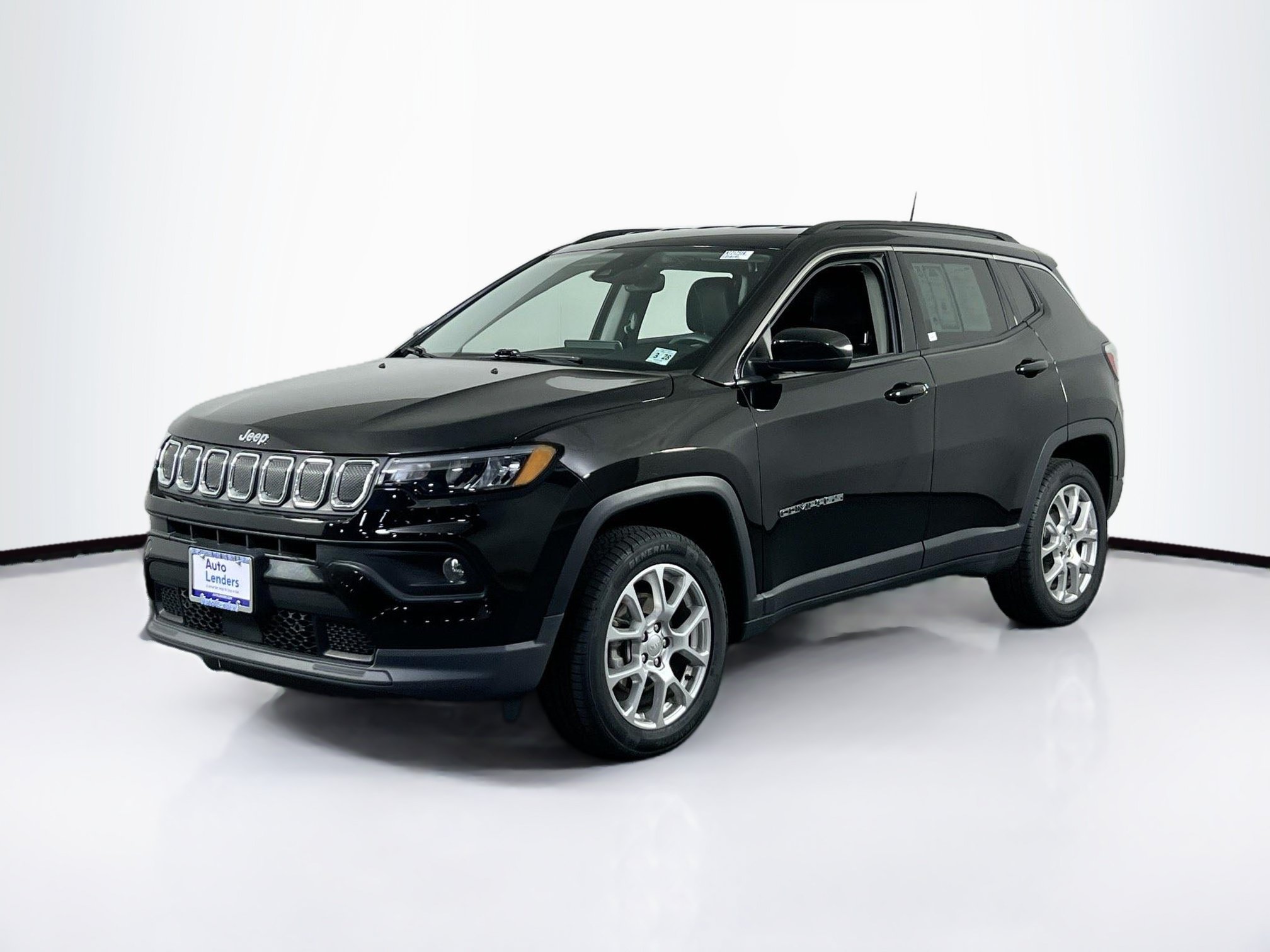 Used 2022 Jeep Compass Latitude AWD/4WD image 1