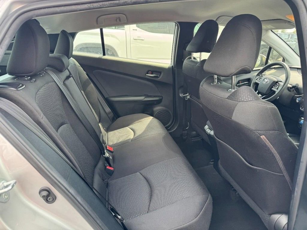 Used 2022 Toyota Prius LE image 9