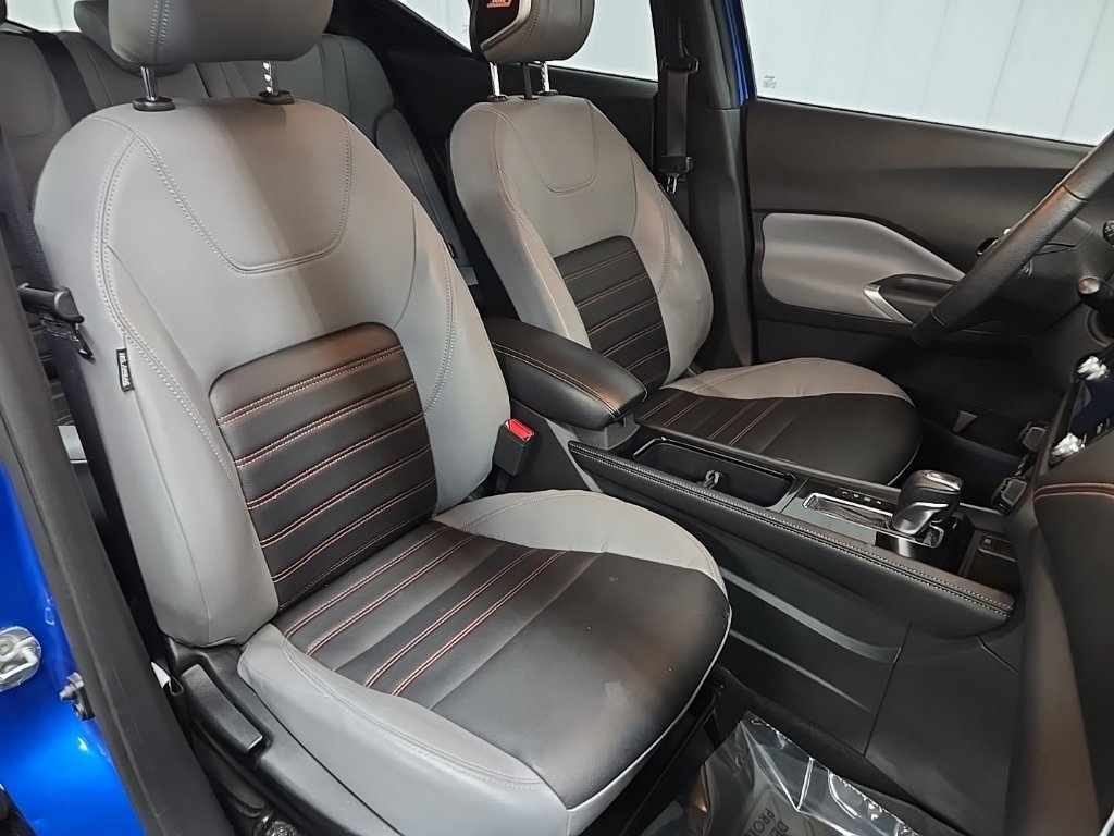 Used 2021 Nissan Kicks SR FWD image 15