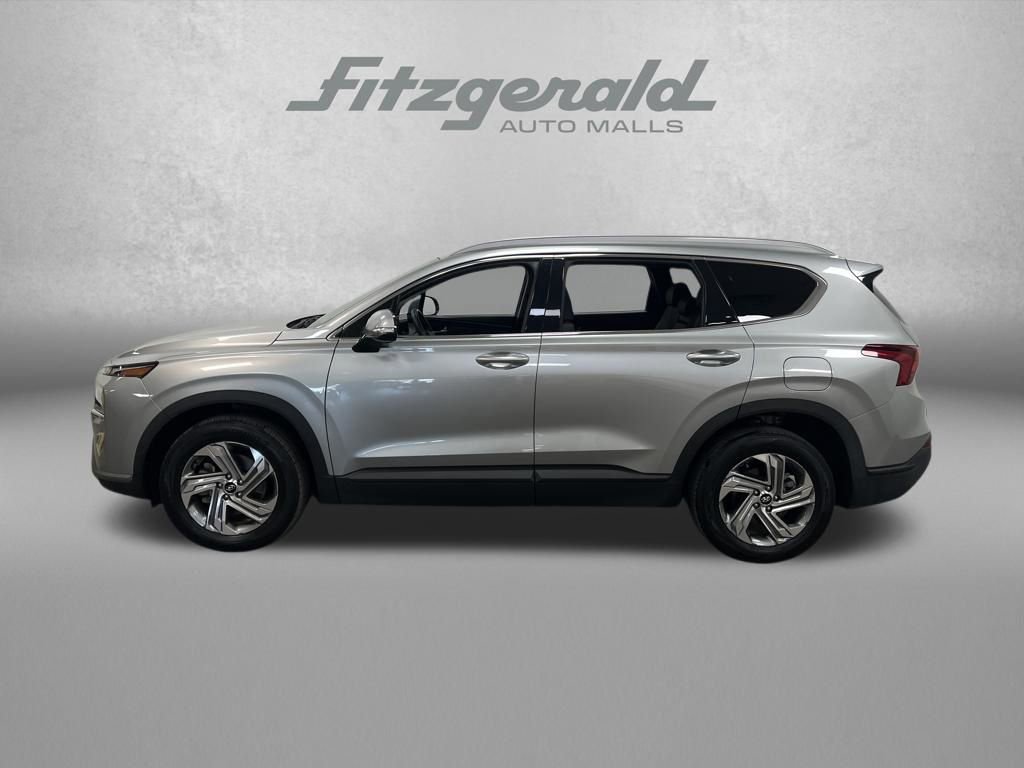 Used 2023 Hyundai Santa Fe SEL image 2