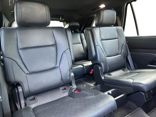 Certified 2025 Toyota Sequoia Platinum AWD/4WD image 17