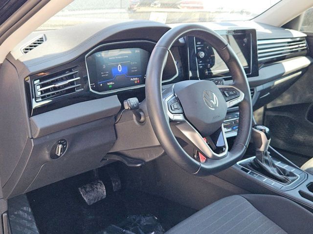 Used 2025 Volkswagen Jetta S image 15