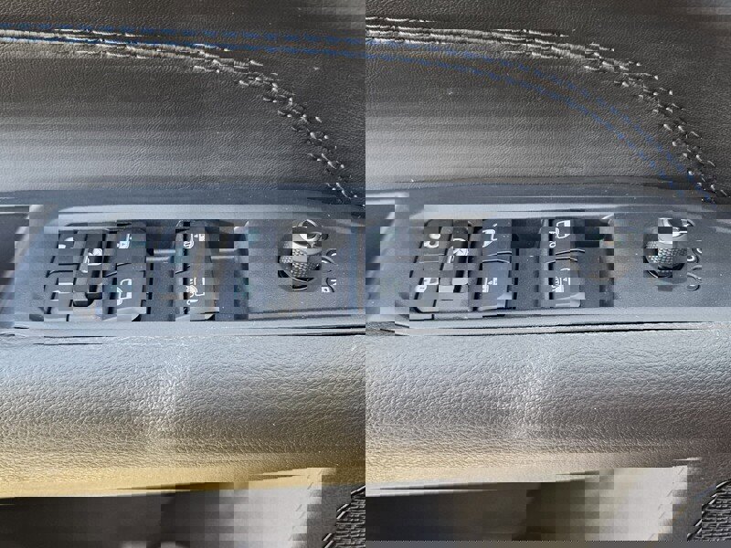 New 2026 Jeep Compass Latitude image 17