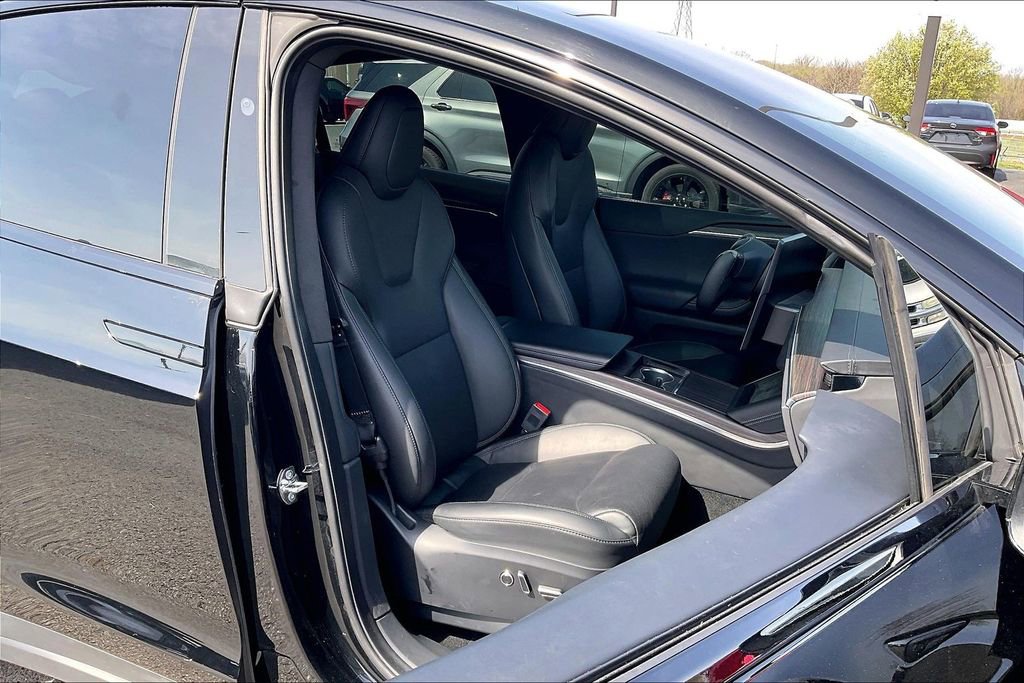 Used 2023 Tesla Model X image 26