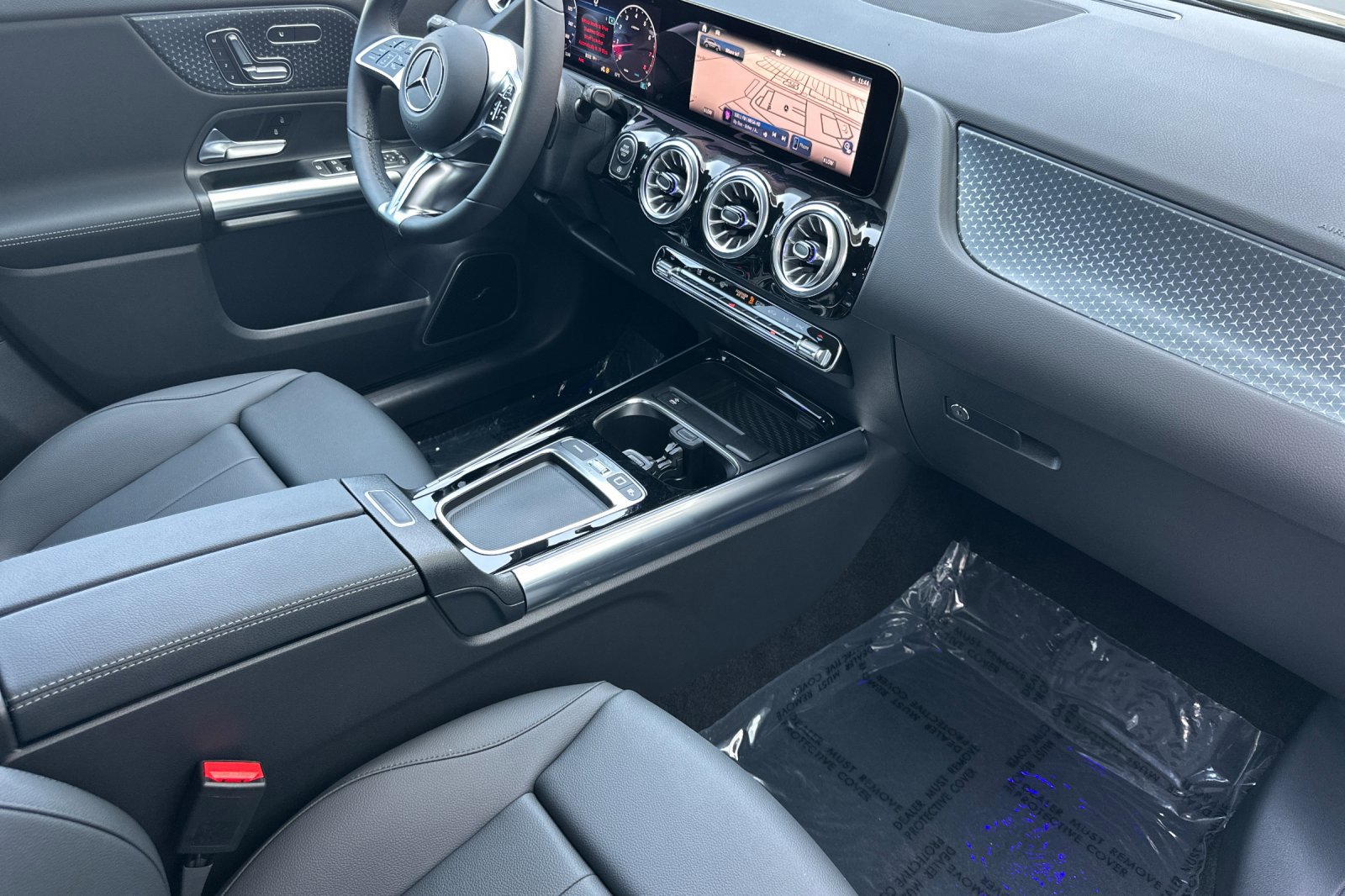 New 2025 Mercedes-Benz GLA 250 image 16