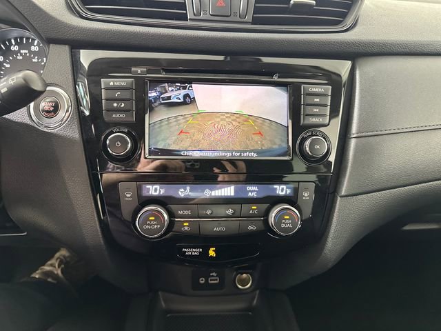 Used 2020 Nissan Rogue SV AWD/4WD image 22