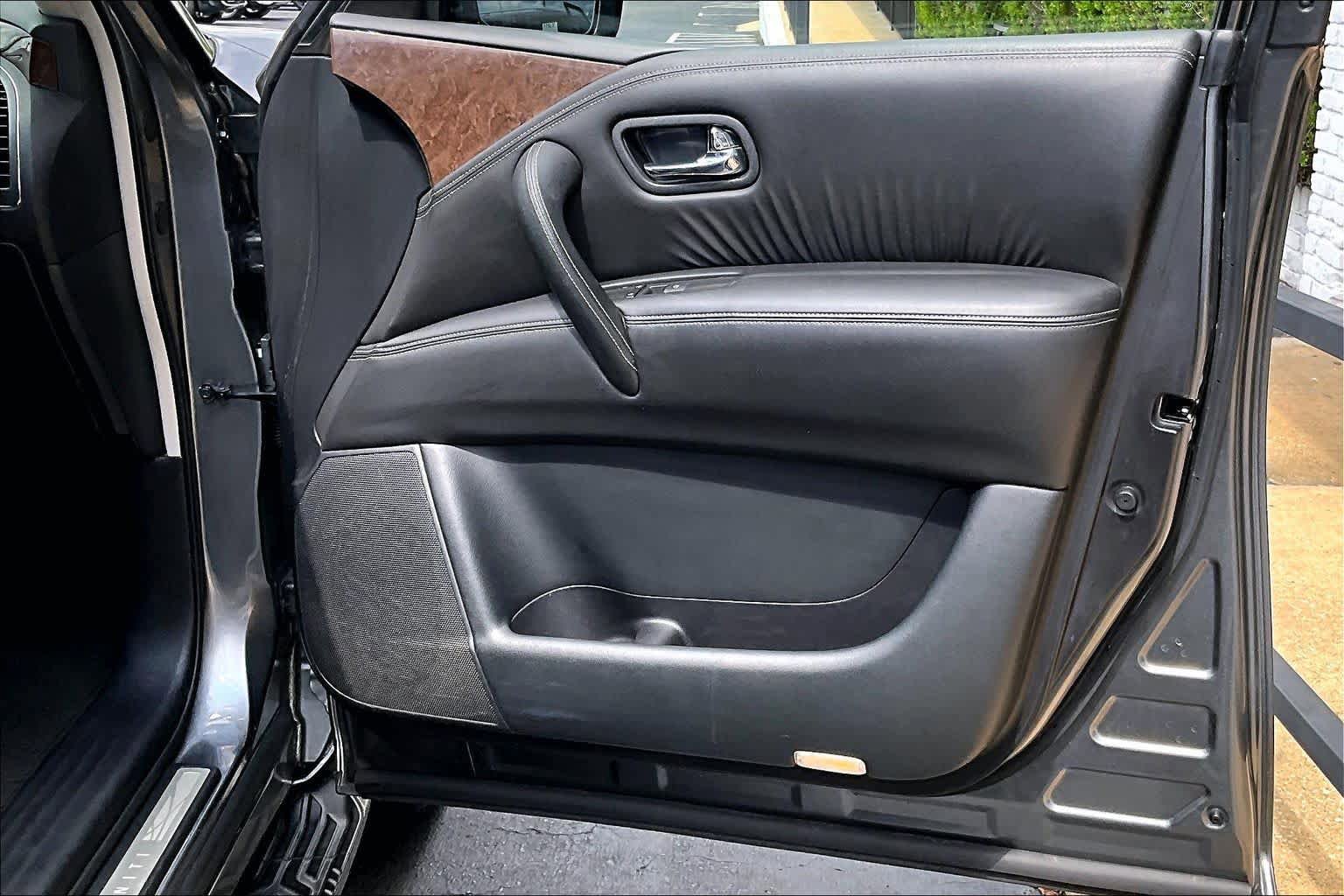 Used 2017 INFINITI QX80 2WD image 23