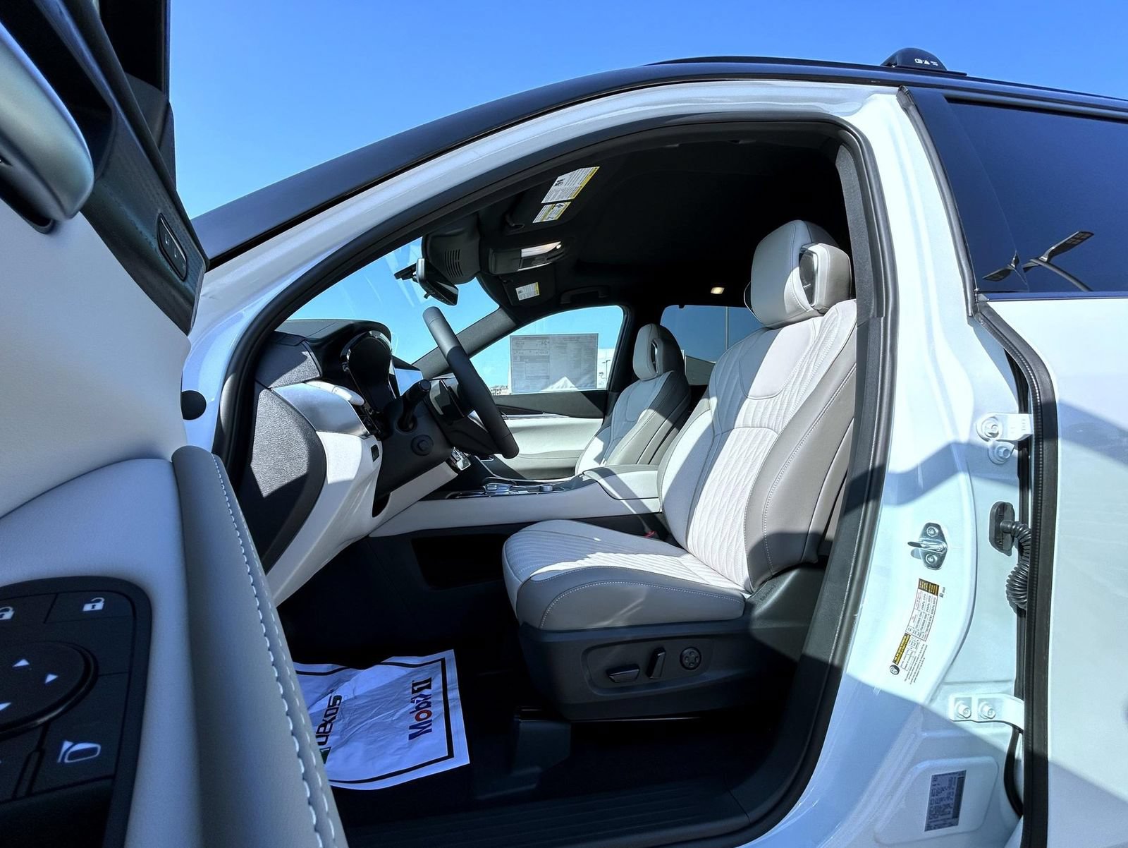 New 2027 INFINITI QX60 Autograph w/ Dark Cargo Package AWD/4WD image 10