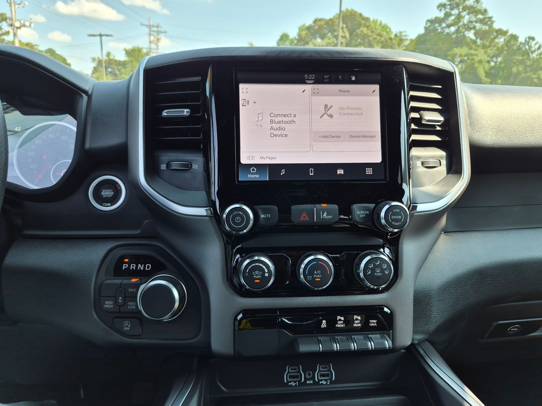 New 2026 RAM 1500 Express AWD/4WD image 10