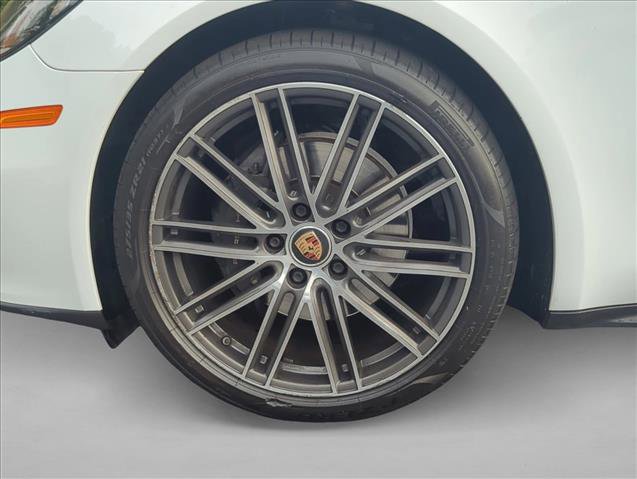 Used 2022 Porsche Panamera 4 w/ Premium Package image 30