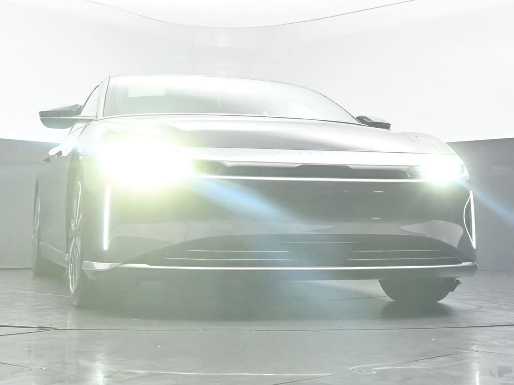 Used 2024 Lucid Air Pure RWD image 42