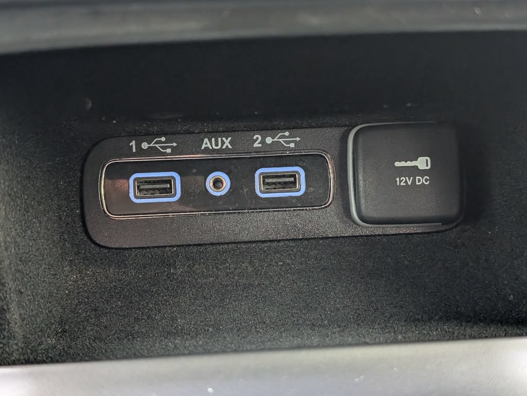 Used 2021 Jeep Grand Cherokee Laredo AWD/4WD image 21
