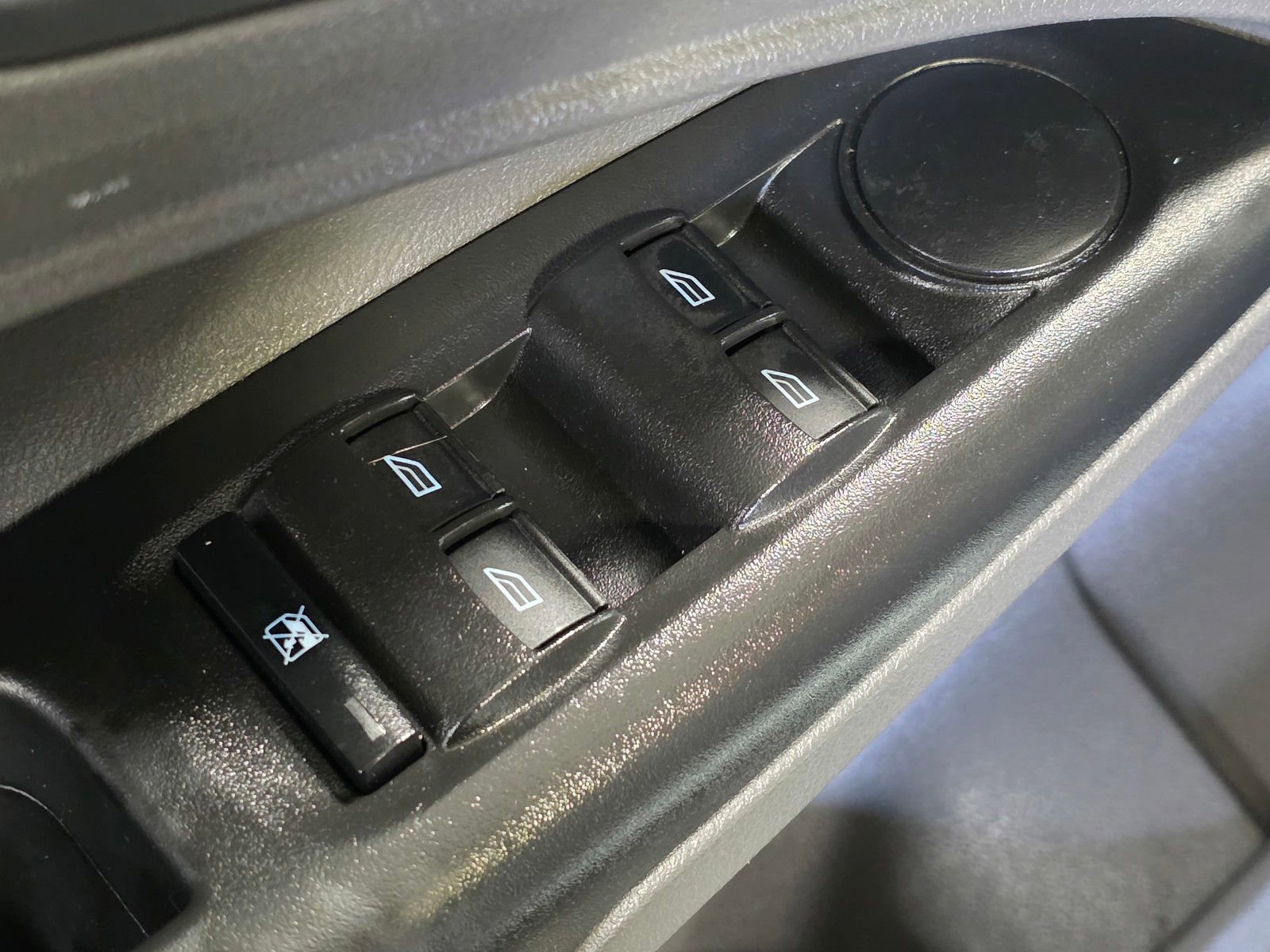 Used 2020 Ford Transit Connect XL image 23