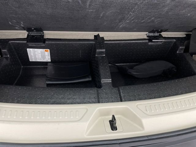 Used 2023 GMC Acadia Denali w/ Black Diamond Edition image 26