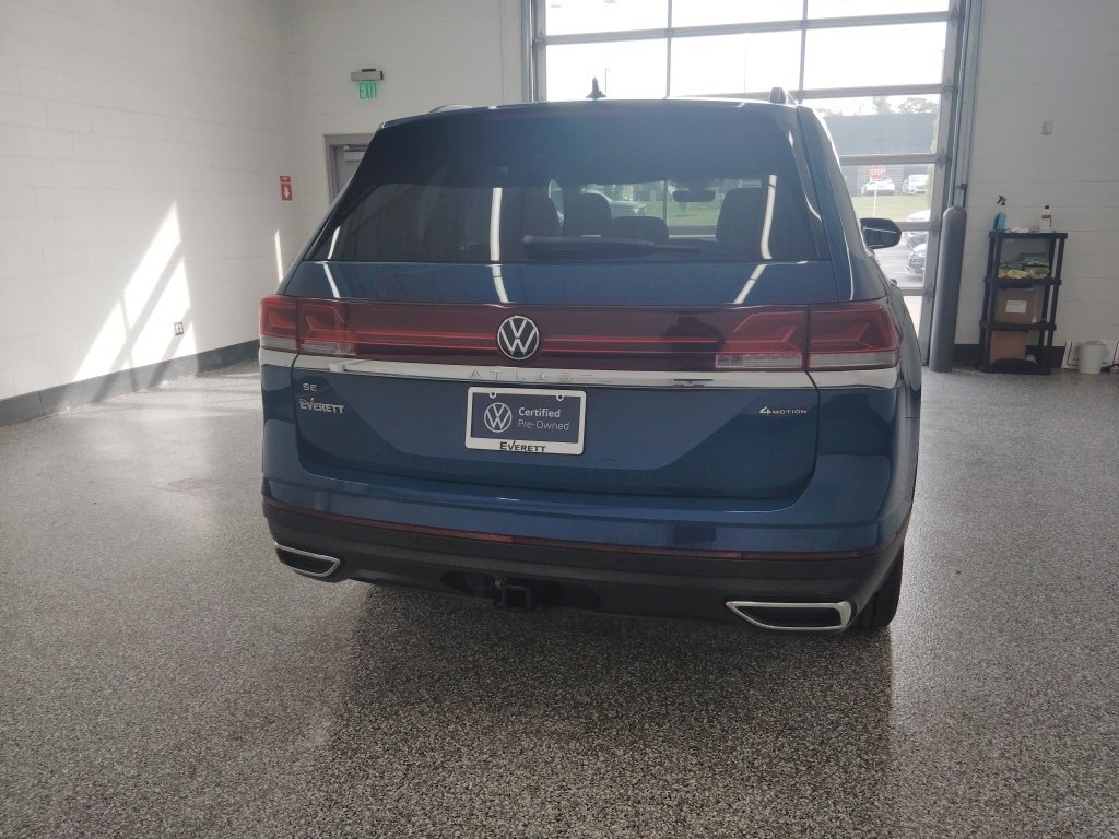 Certified 2025 Volkswagen Atlas SE image 4