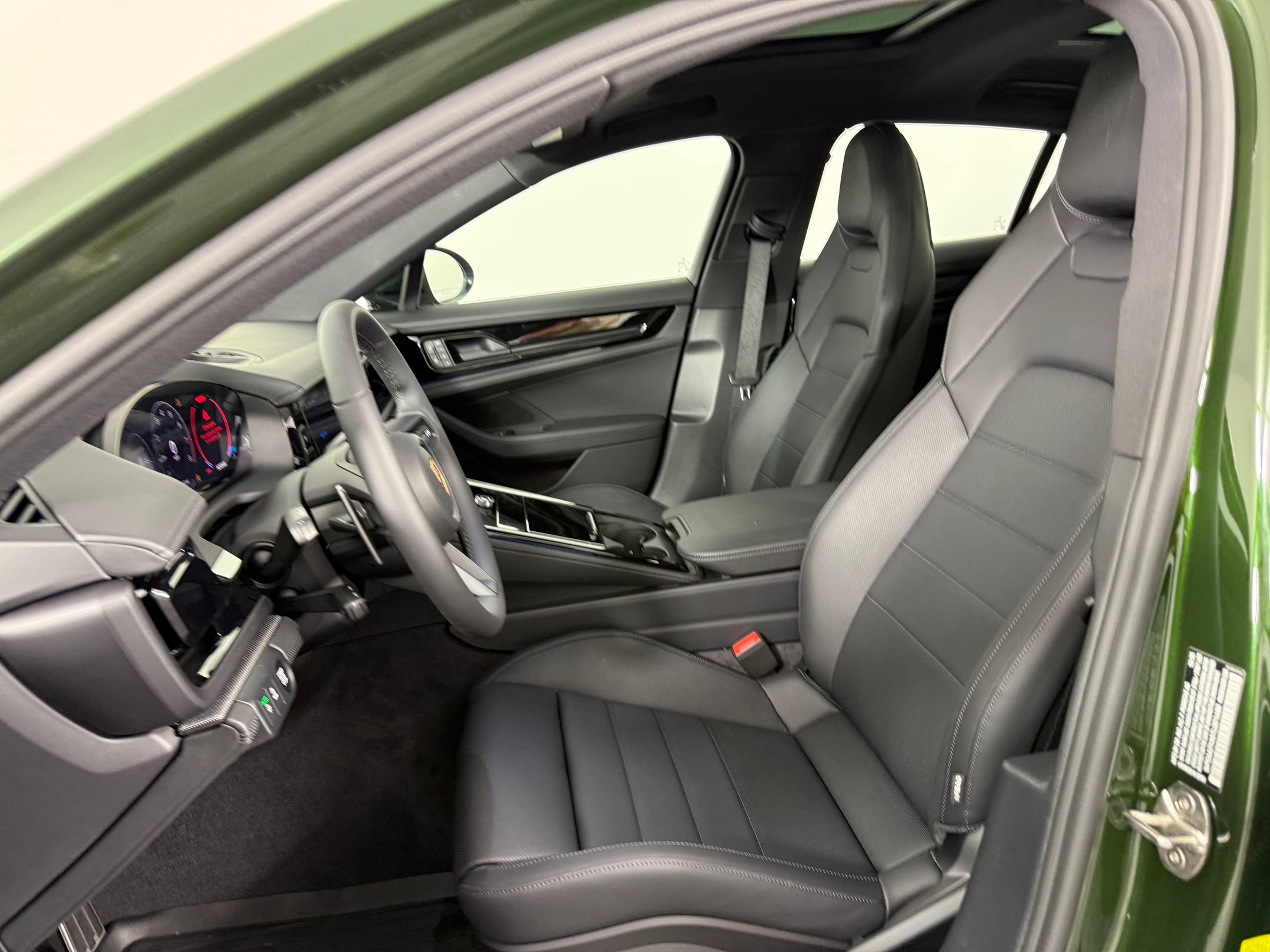 Certified 2026 Porsche Panamera 4 AWD/4WD image 5