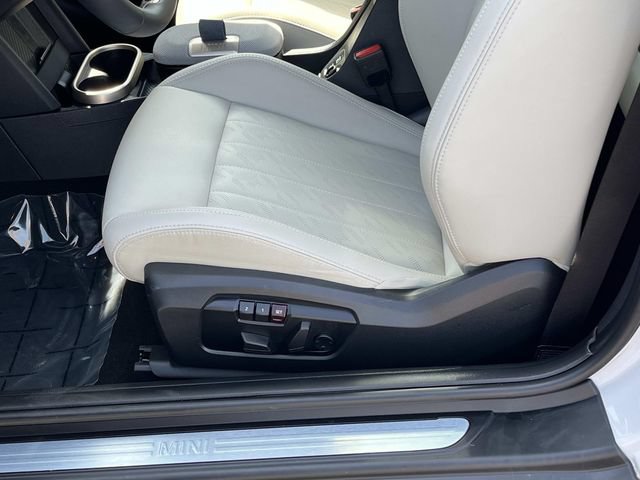 Used 2025 MINI Cooper S FWD image 23