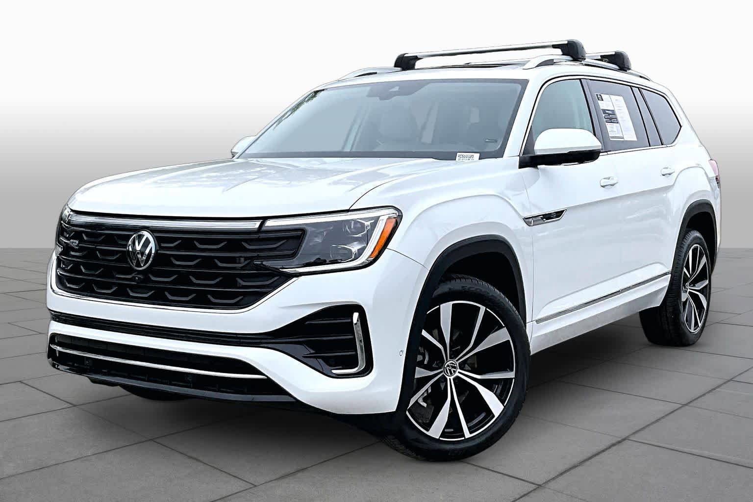 Used 2024 Volkswagen Atlas SEL Premium R-Line AWD/4WD image 2