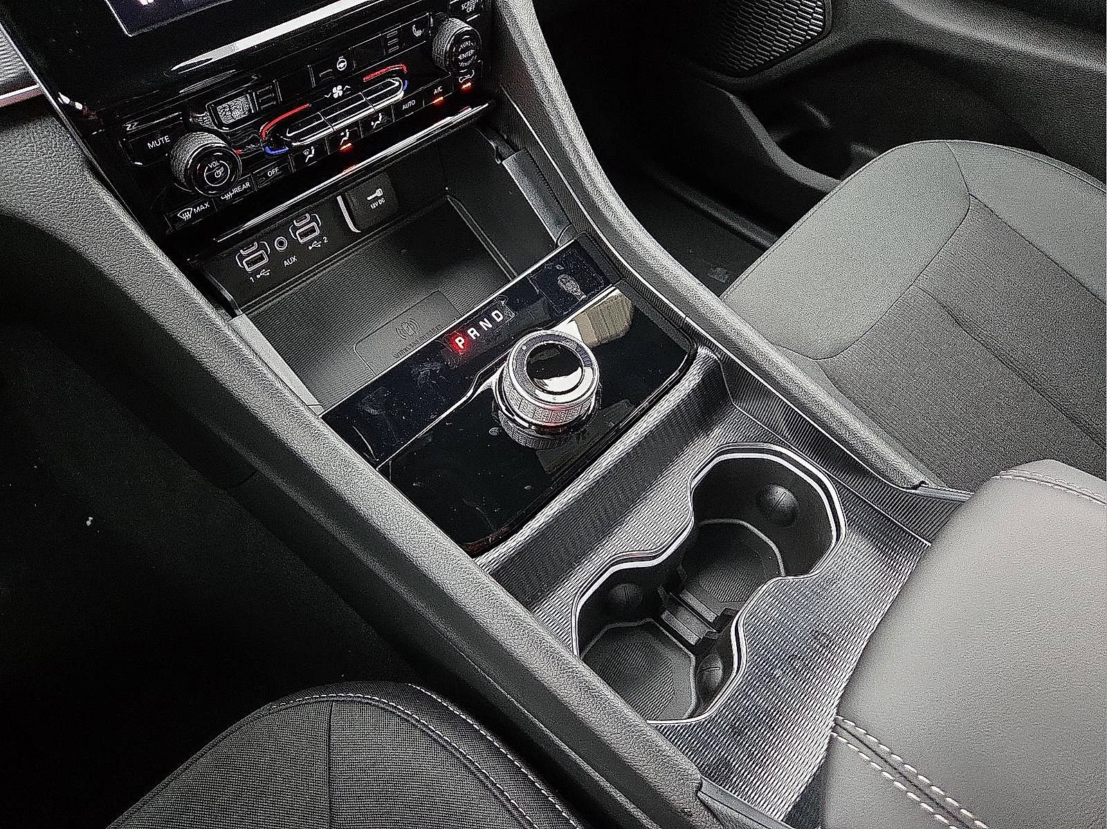 New 2025 Jeep Grand Cherokee L Laredo w/ Luxury Tech Group I image 25