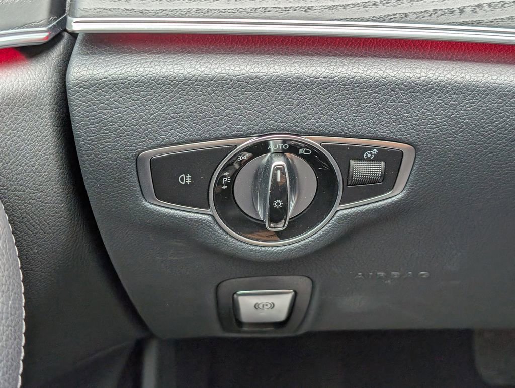 Used 2022 Mercedes-Benz E 350 4MATIC Sedan image 23