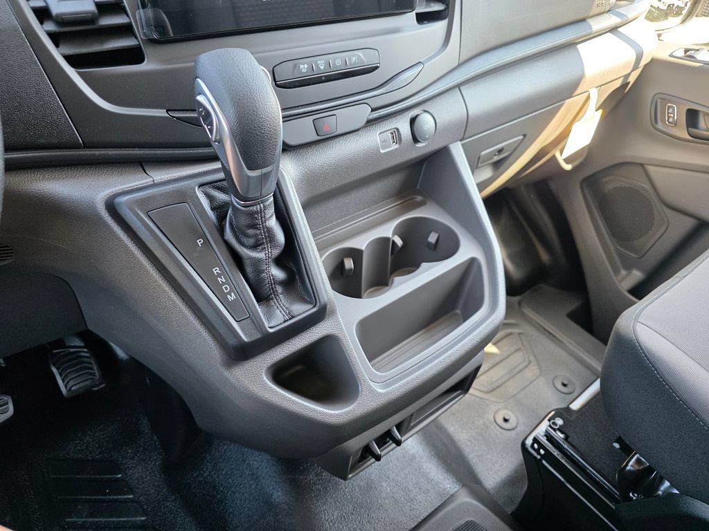 New 2026 Ford Transit 250 148 Medium Roof RWD image 34