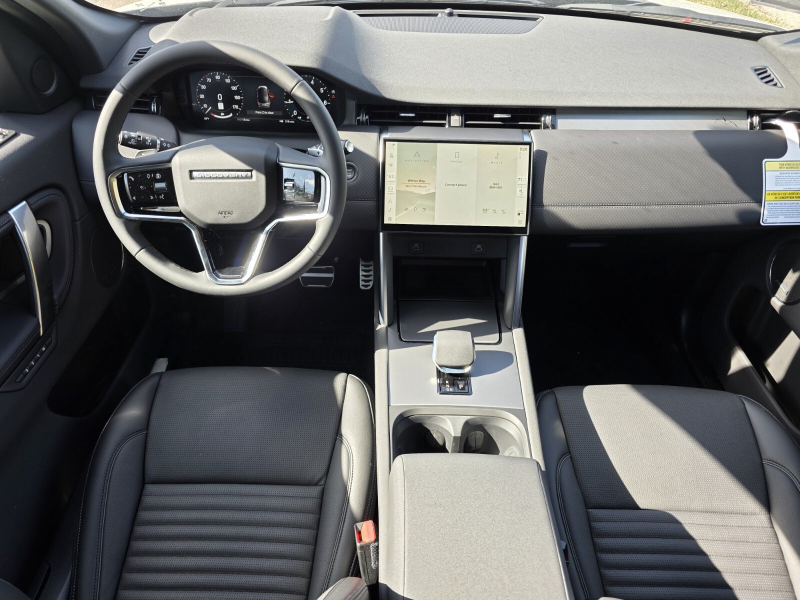 Used 2026 Land Rover Discovery Sport Landmark AWD/4WD image 4