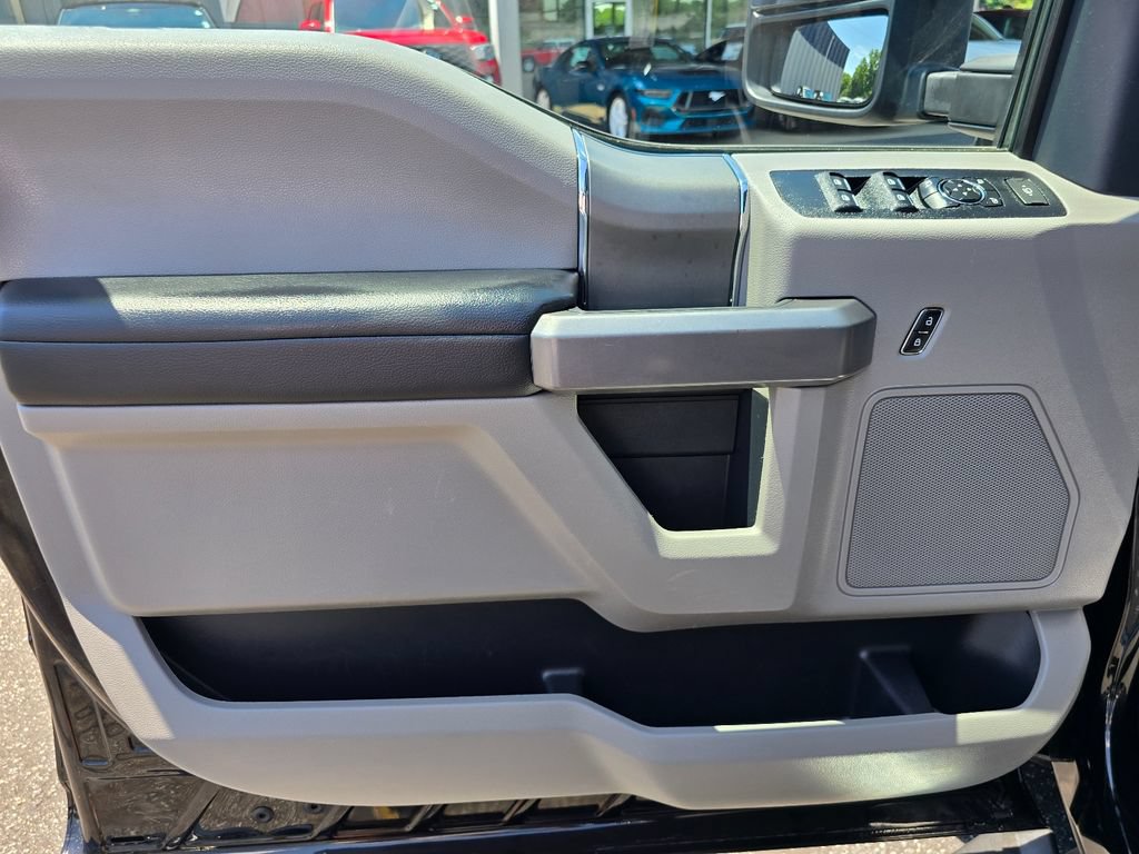 Used 2022 Ford F250 XLT w/ XLT Premium Package AWD/4WD image 9