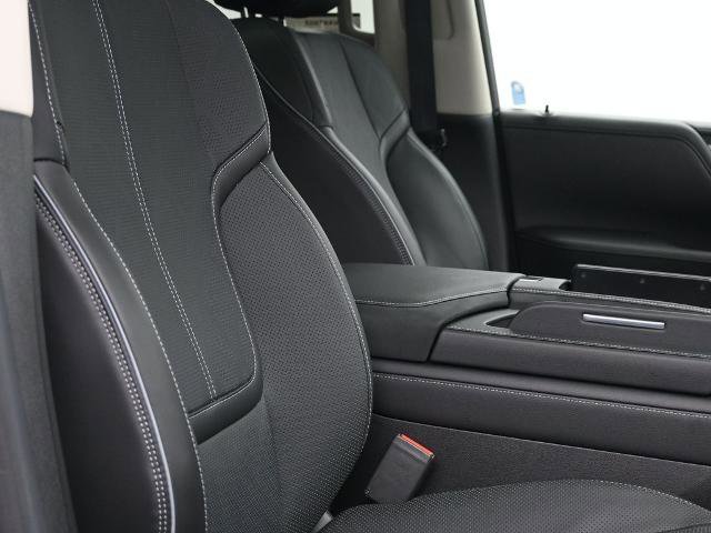 Certified 2025 INFINITI QX80 Sensory image 8