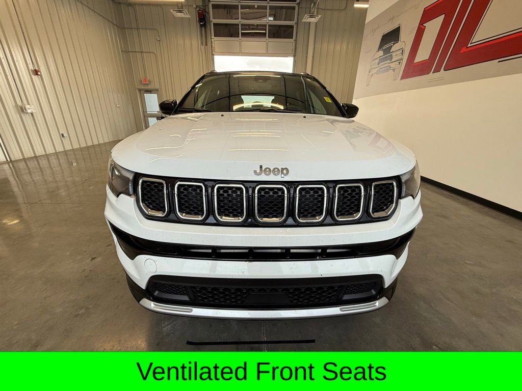Used 2023 Jeep Compass Limited w/ Elite Group image 15