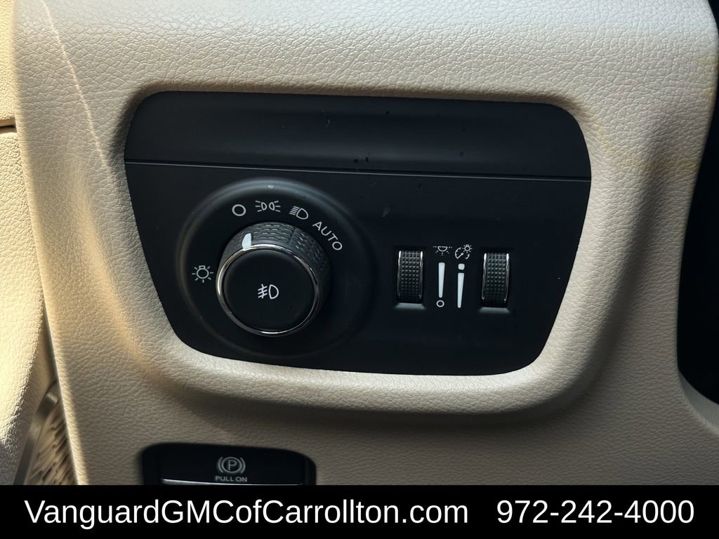 Used 2022 Jeep Grand Cherokee Limited image 24