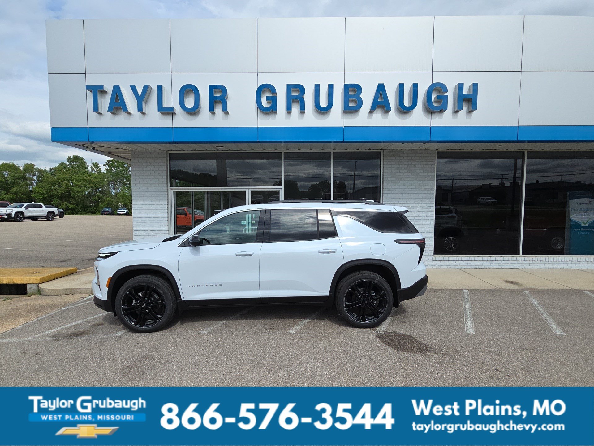 New 2026 Chevrolet Traverse LT w/ Enhanced Driving Package