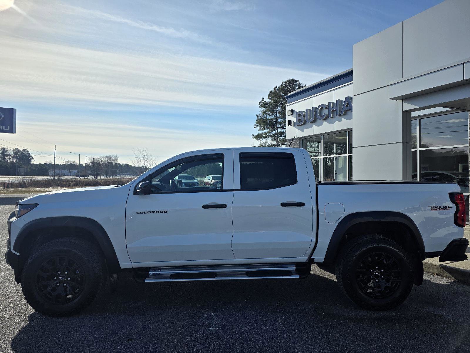 Used 2023 Chevrolet Colorado Trail Boss w/ Technology Package image 9