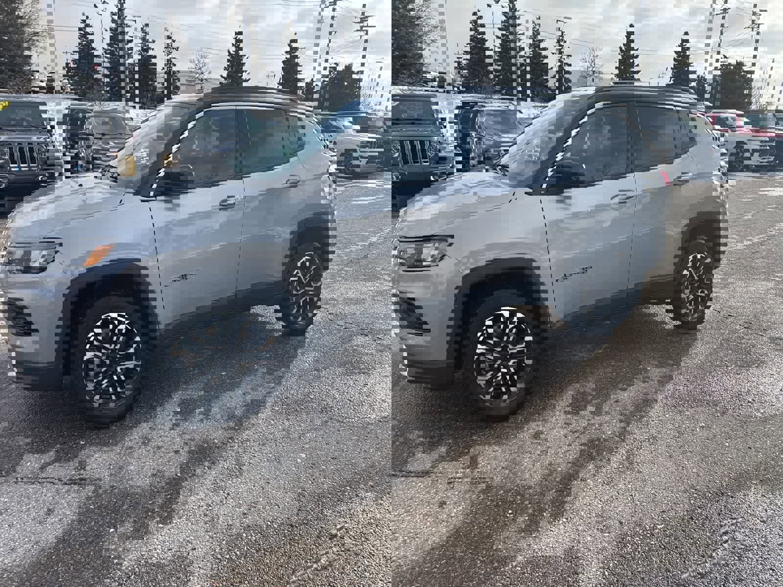 Certified 2023 Jeep Compass Limited image 21