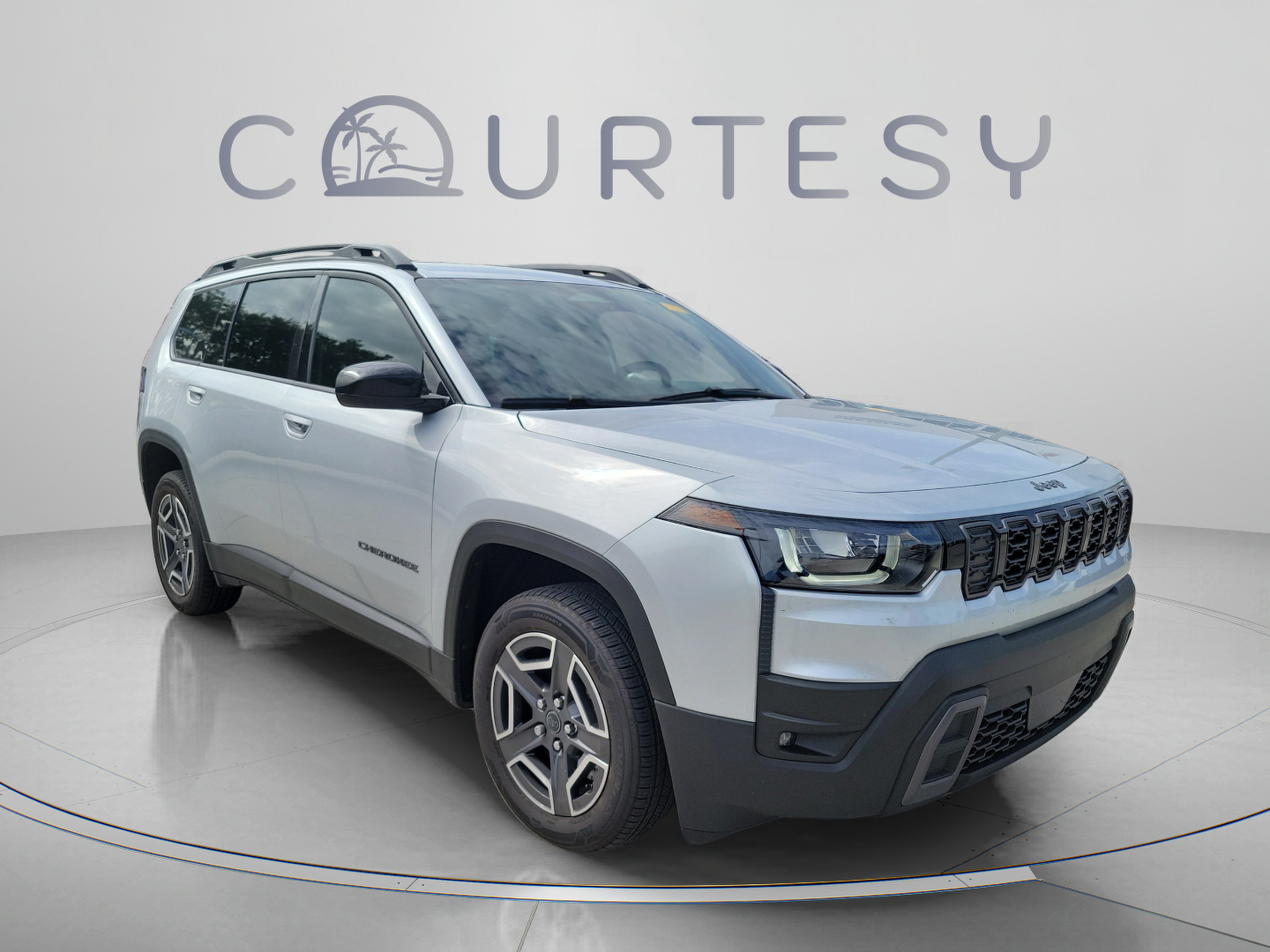 Used 2026 Jeep Cherokee Laredo AWD/4WD image 4