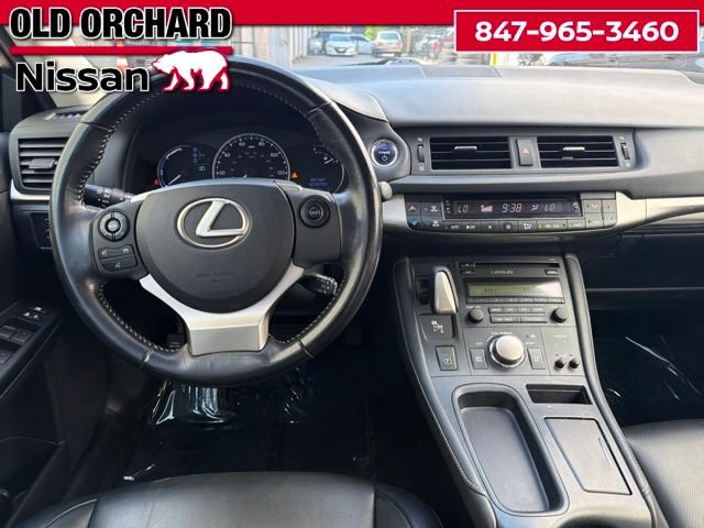 Used 2015 Lexus CT 200h w/ Seat Comfort Package FWD image 15