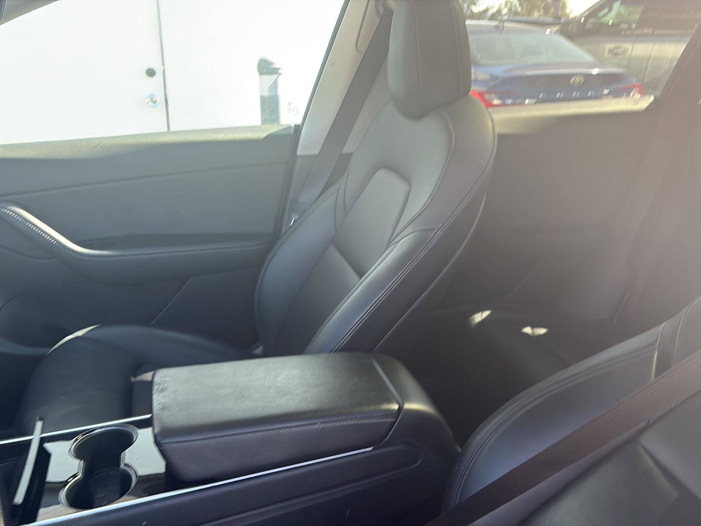 Used 2021 Tesla Model Y Long Range AWD/4WD image 14