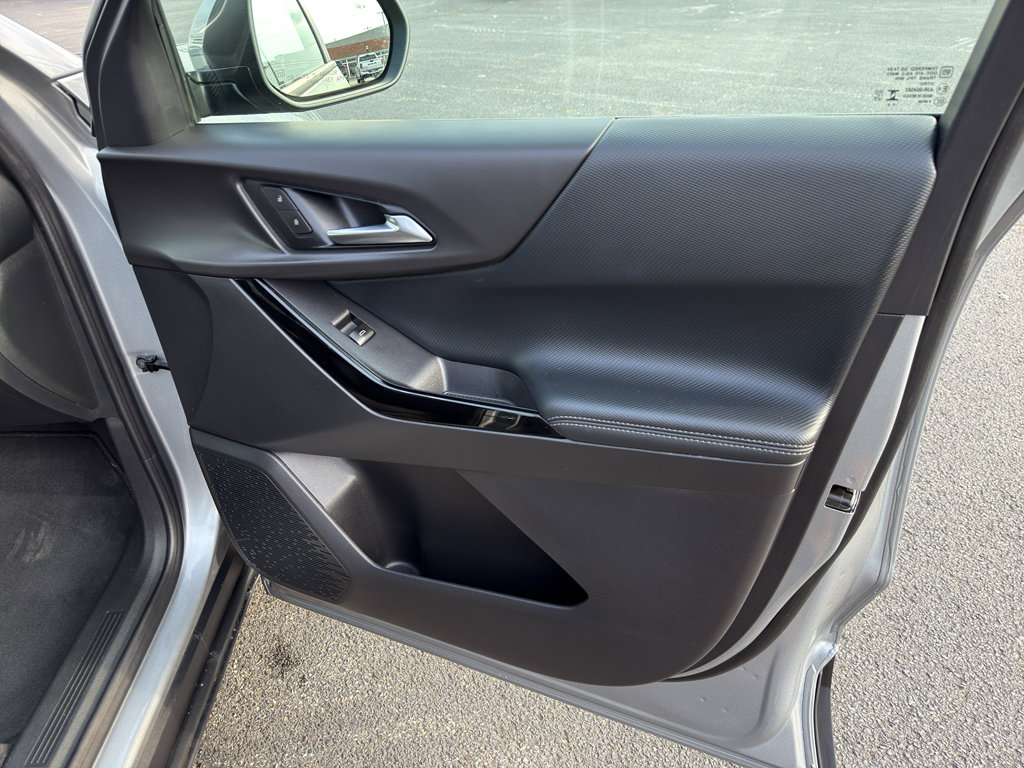 Used 2026 Chevrolet Equinox LT w/ Convenience Package II image 53