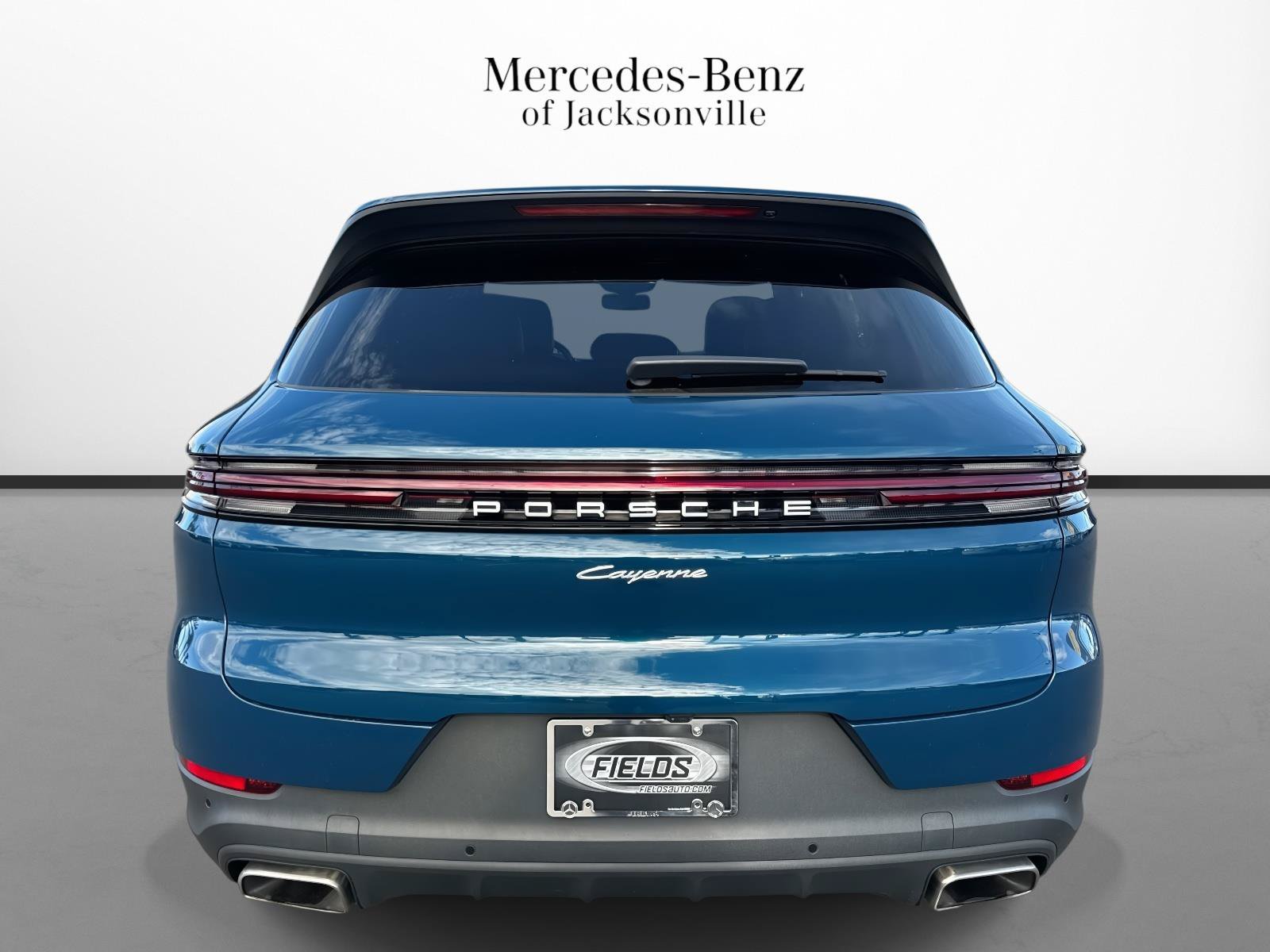 Used 2024 Porsche Cayenne AWD/4WD image 4