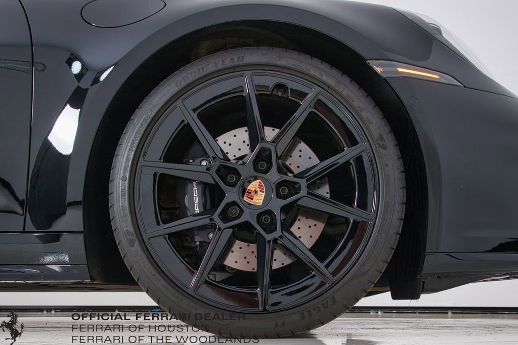 Used 2025 Porsche 911 Carrera image 24
