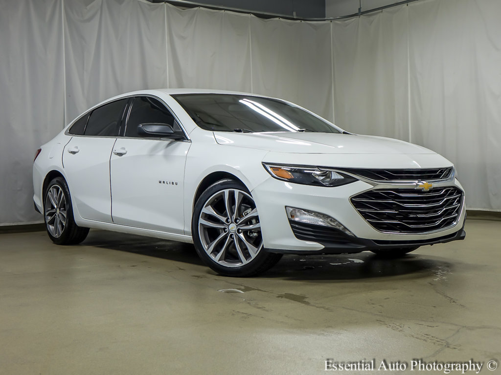 Used 2022 Chevrolet Malibu LT FWD image 2