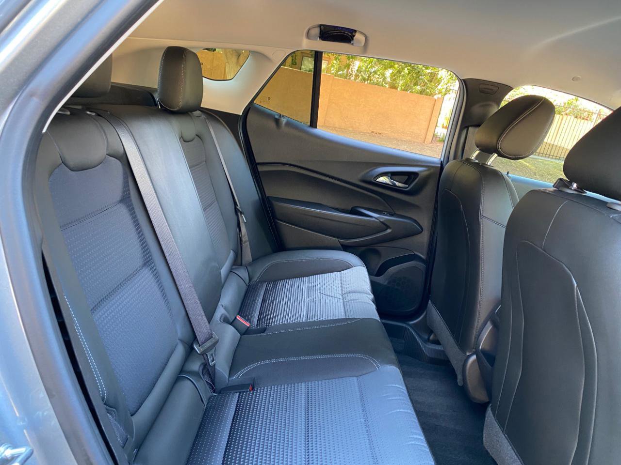 Used 2025 Chevrolet Trax LT w/ Driver Confidence Package image 43