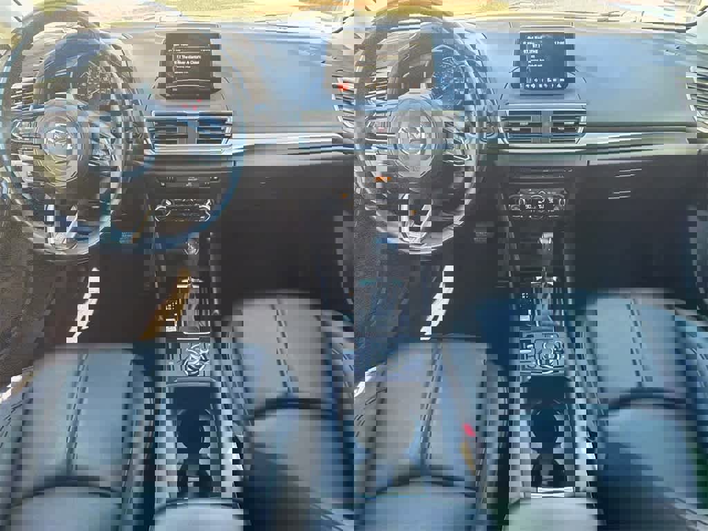 Used 2017 MAZDA MAZDA3 Touring image 18