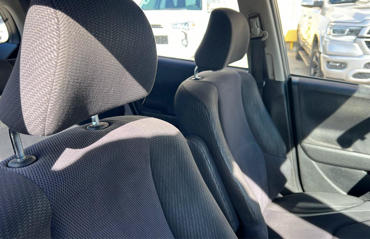 Used 2013 Honda Fit Sport image 16