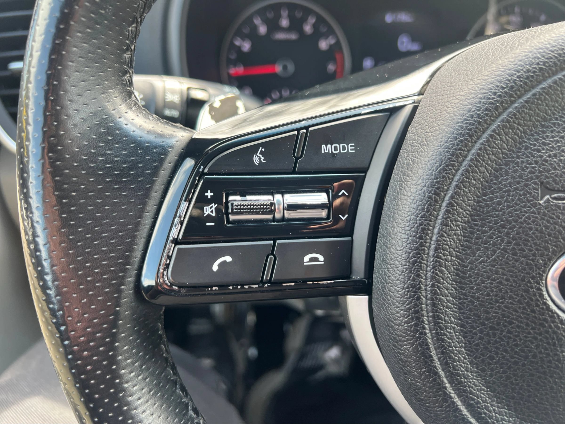 Used 2022 Kia Sportage Nightfall Edition FWD image 28